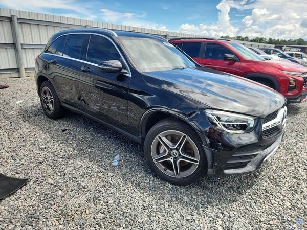 2020 MERCEDES-BENZ GLC