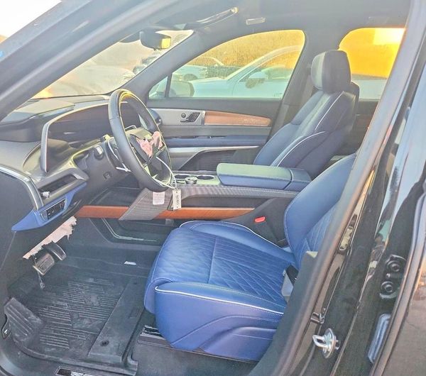 2026 CADILLAC VISTIQ Premium Luxury