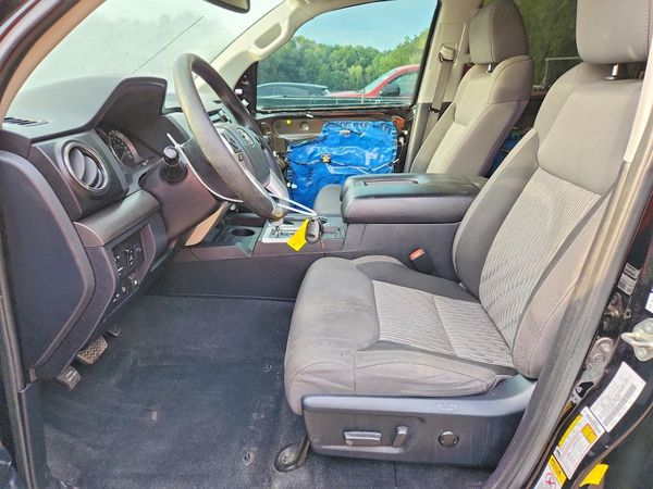 2016 TOYOTA TUNDRA