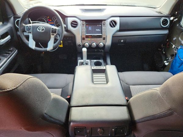 2016 TOYOTA TUNDRA