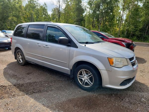 2012 DODGE GRAND CARAVAN SE