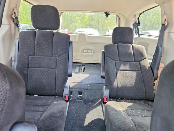 2012 DODGE GRAND CARAVAN SE