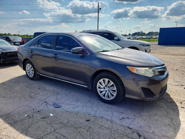 2012 TOYOTA CAMRY