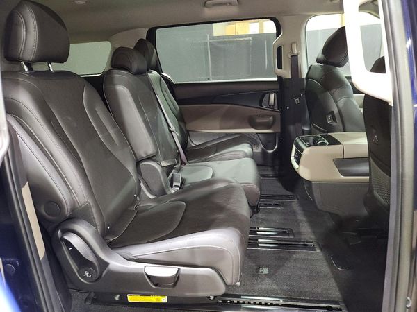 2027 KIA CARNIVAL LX, LXS