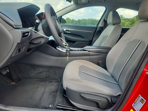 2020 HYUNDAI SONATA SE