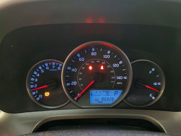 2016 TOYOTA RAV4 LE (X Grade)