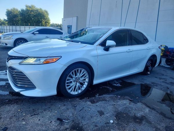 2020 TOYOTA CAMRY