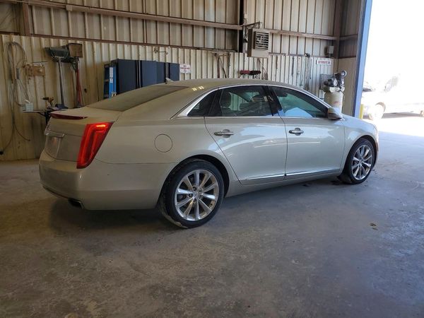 2013 CADILLAC XTS Luxury