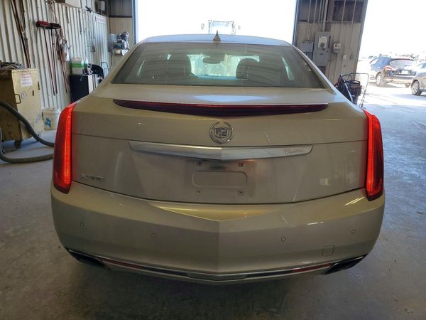 2013 CADILLAC XTS Luxury