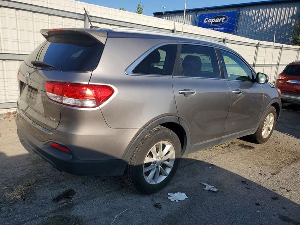 2016 KIA SORENTO L / LX