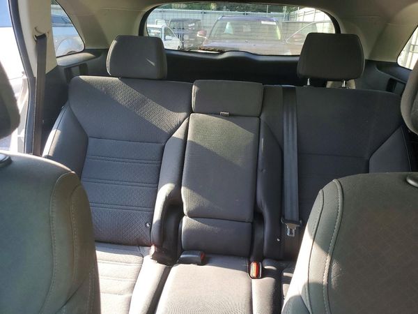 2016 KIA SORENTO L / LX