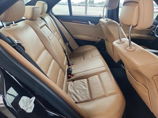 2012 MERCEDES-BENZ C