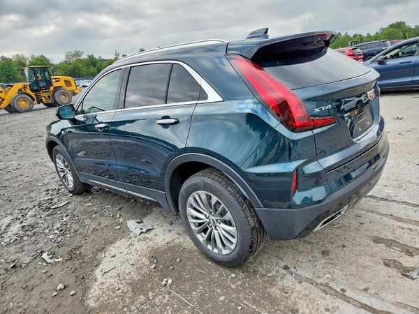 2024 CADILLAC XT4 Premium Luxury