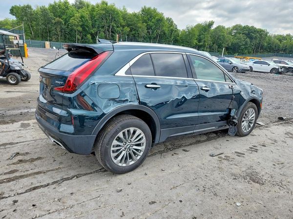 2024 CADILLAC XT4 Premium Luxury