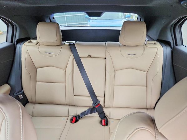 2024 CADILLAC XT4 Premium Luxury
