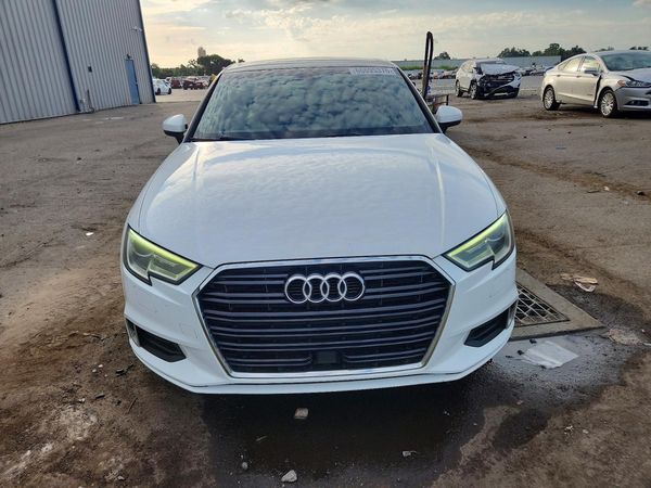 2019 AUDI A3 Premium, Titanium