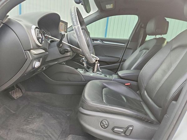 2019 AUDI A3 Premium, Titanium