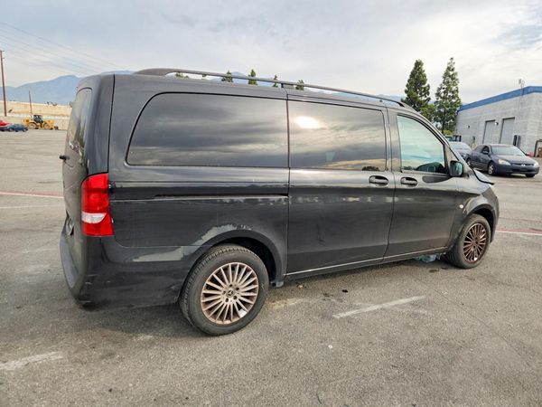 2018 MERCEDES-BENZ METRIS