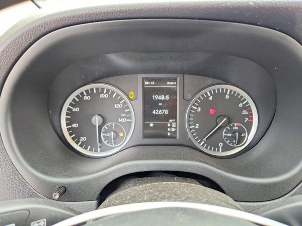 2018 MERCEDES-BENZ METRIS