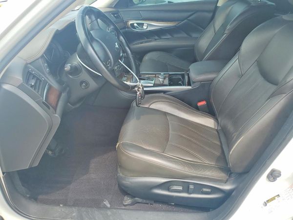 2016 INFINITI Q70