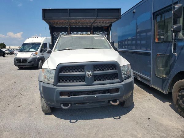 2016 RAM 5500 REG CAB CHASSIS