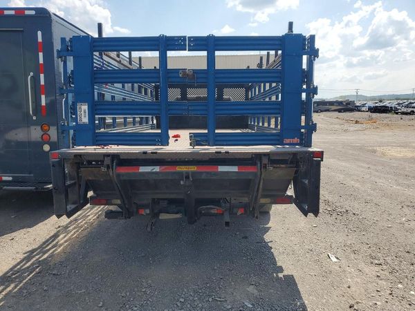 2016 RAM 5500 REG CAB CHASSIS