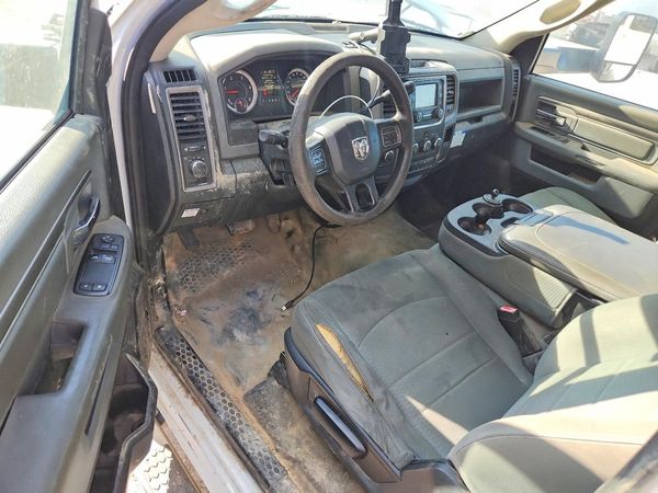 2016 RAM 5500 REG CAB CHASSIS