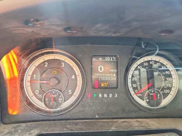 2016 RAM 5500 REG CAB CHASSIS