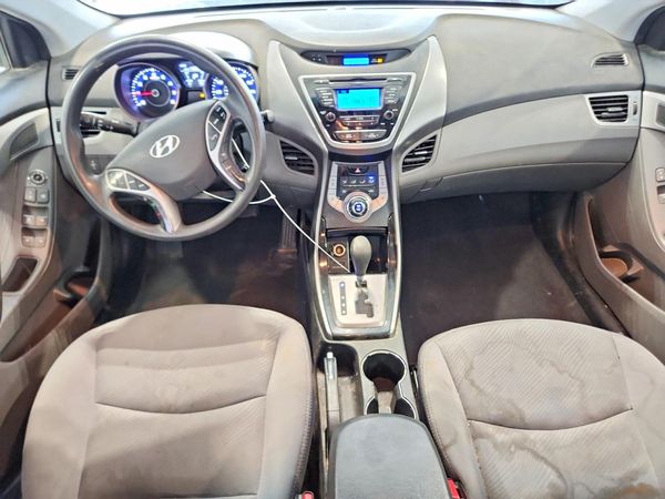 2013 HYUNDAI ELANTRA