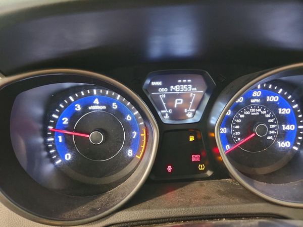 2013 HYUNDAI ELANTRA