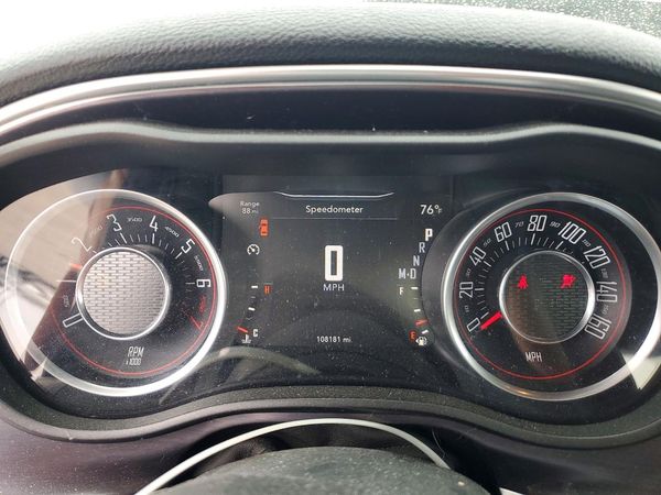 2015 DODGE CHALLENGER SXT