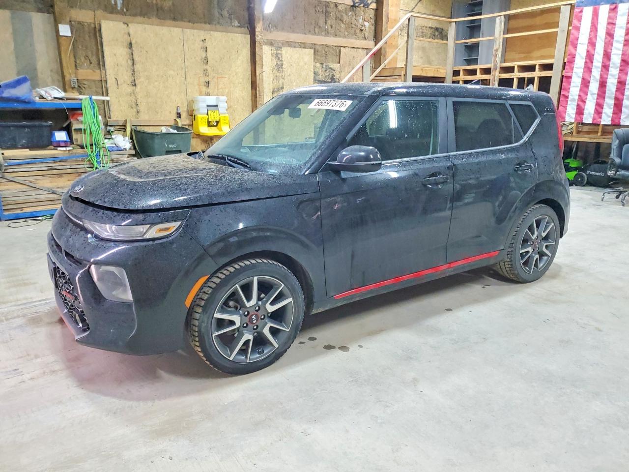 2020 KIA SOUL GT-Line — Front 3/4