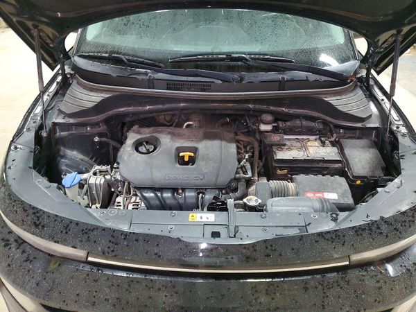 2020 KIA SOUL GT-Line — Engine bay