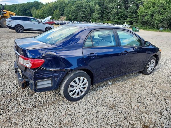 2012 TOYOTA COROLLA