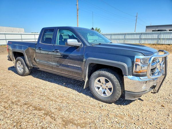 2018 CHEVROLET SILVERADO LT — Passenger 3/4
