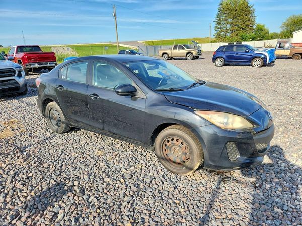 2013 MAZDA 3 Sport/GX