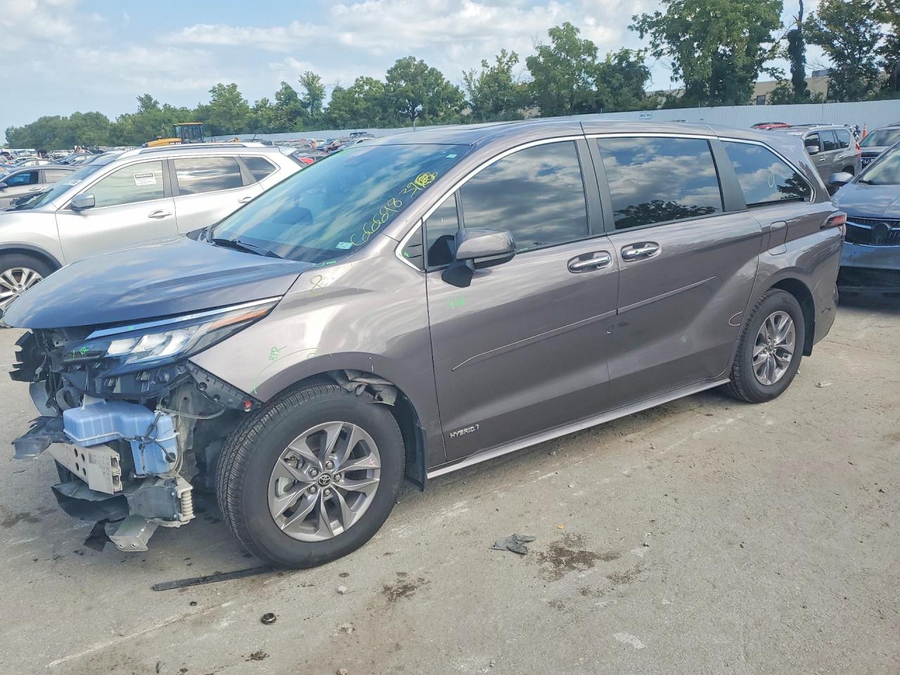 2021 TOYOTA SIENNA