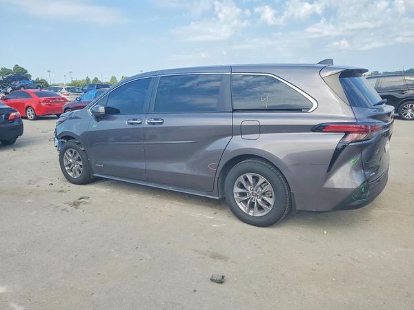 2021 TOYOTA SIENNA