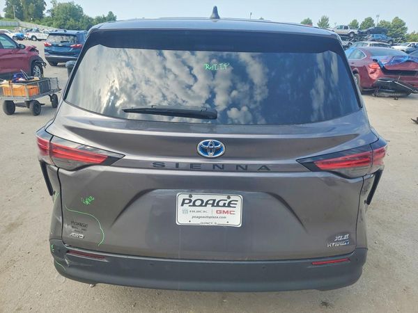 2021 TOYOTA SIENNA