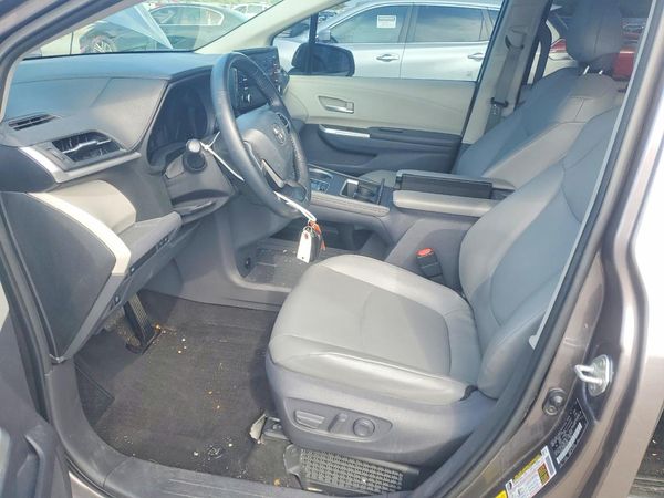 2021 TOYOTA SIENNA