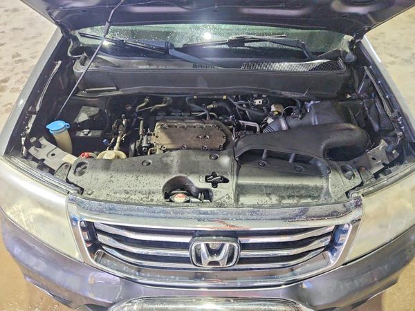 2015 HONDA PILOT EX-L — Engine bay