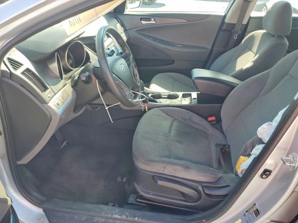 2012 HYUNDAI SONATA