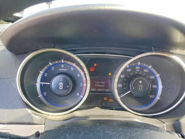 2012 HYUNDAI SONATA