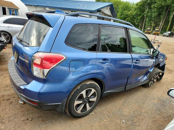 2018 SUBARU FORESTER Premium+CWP