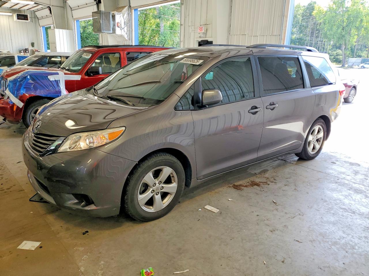 2015 TOYOTA SIENNA