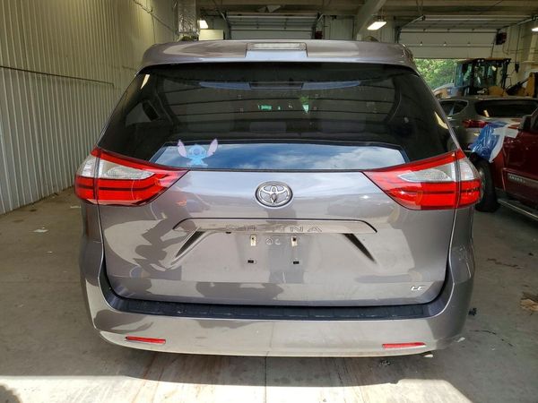 2015 TOYOTA SIENNA