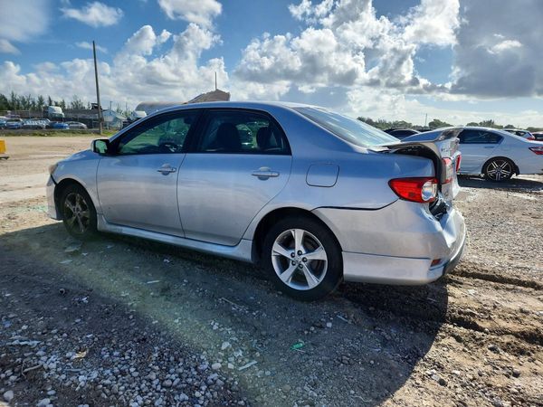2013 TOYOTA COROLLA