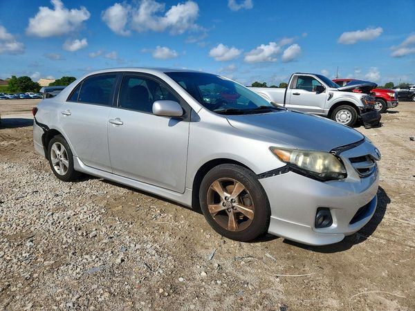 2013 TOYOTA COROLLA