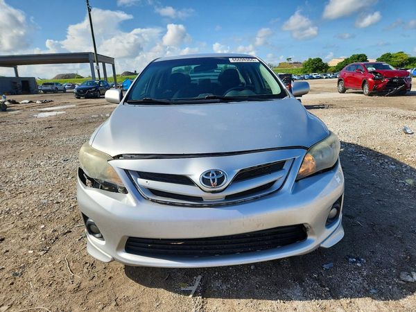 2013 TOYOTA COROLLA