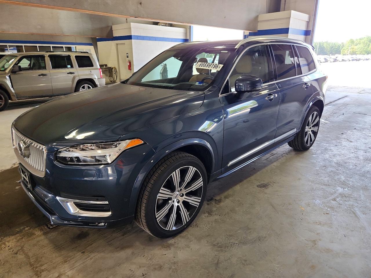 2022 VOLVO XC90 Inscription